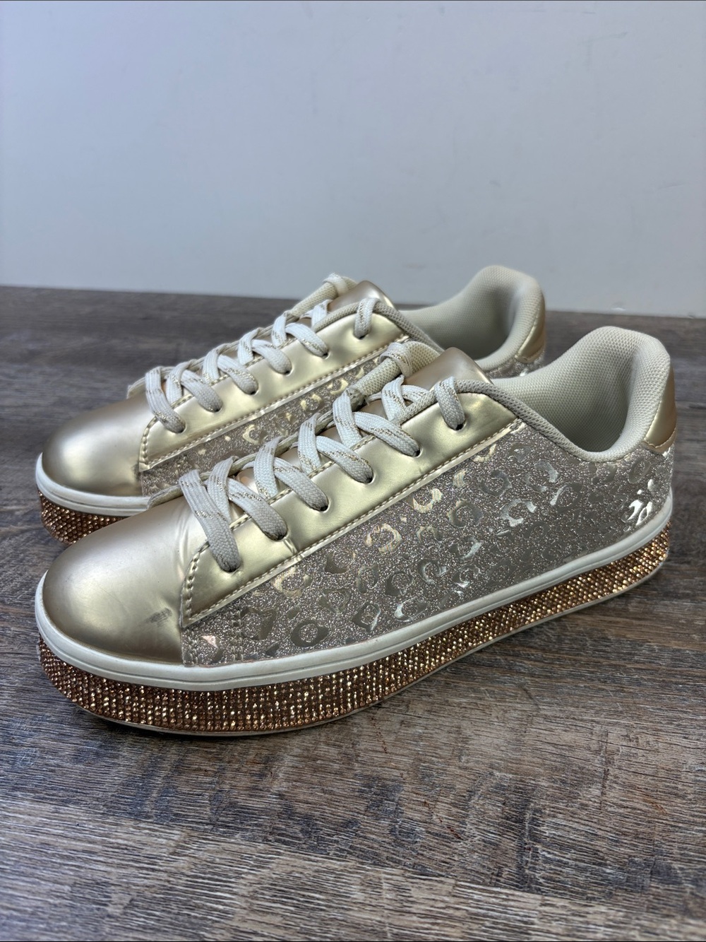 UUBARIS Gold Glitter Leopard Platform Sneakers Rhinestone Sole Women’s Size 7.5